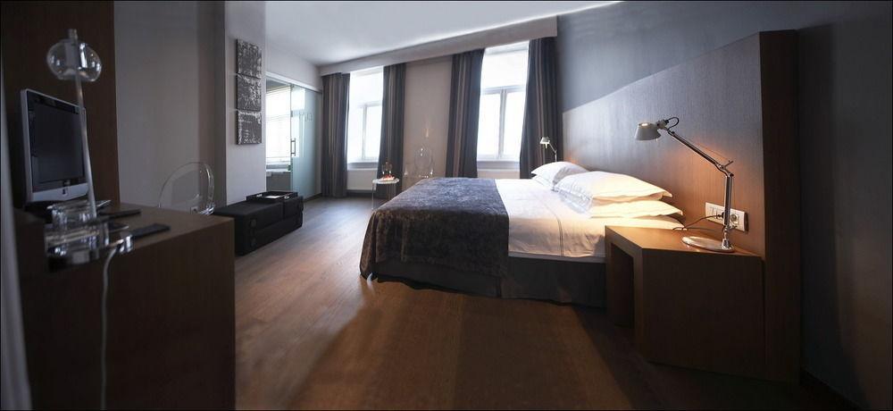 Hotel Domus Бом Екстер'єр фото